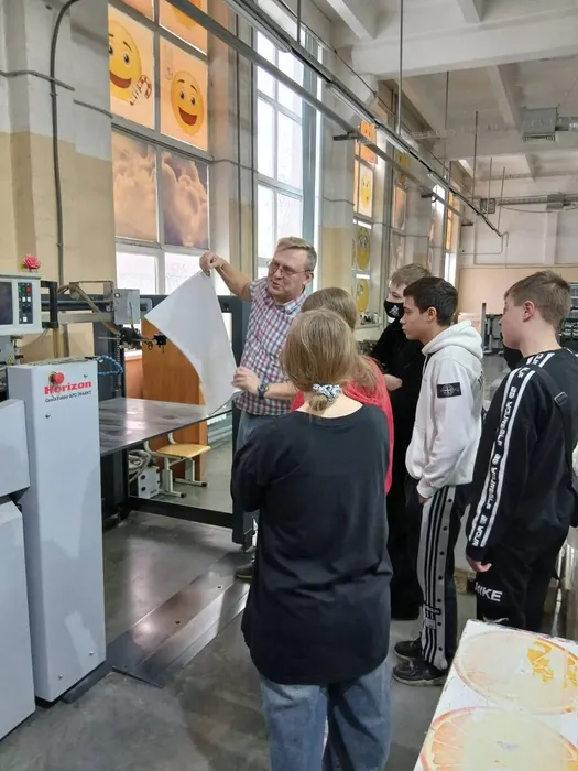 5233547530447032241 (1)